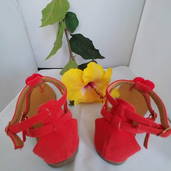 Ashley Stewart Red Thong Sandals - Picture 4 of 8